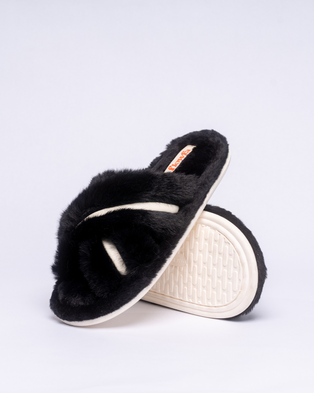 Flowfa Chelsea | Slipper mule feminina confortável com tiras cruzadas